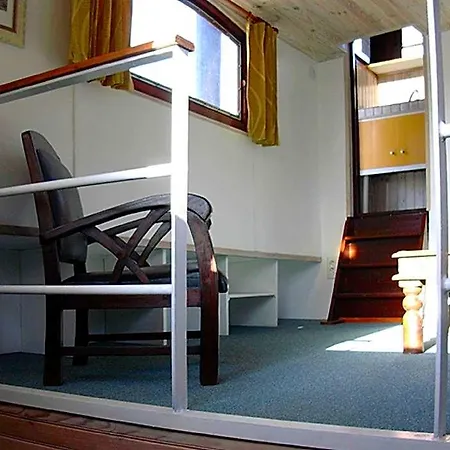 Botel Boat For Guest 3*
