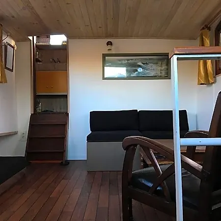 Boat For Guest Hotel Paris
