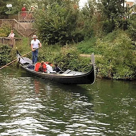 Boat For Guest Botel